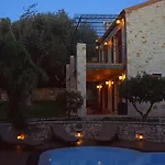 Thalia & Estate Holiday home *