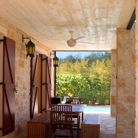 Thalia & Estate 펜션 Agios Spyridon (Corfu)
